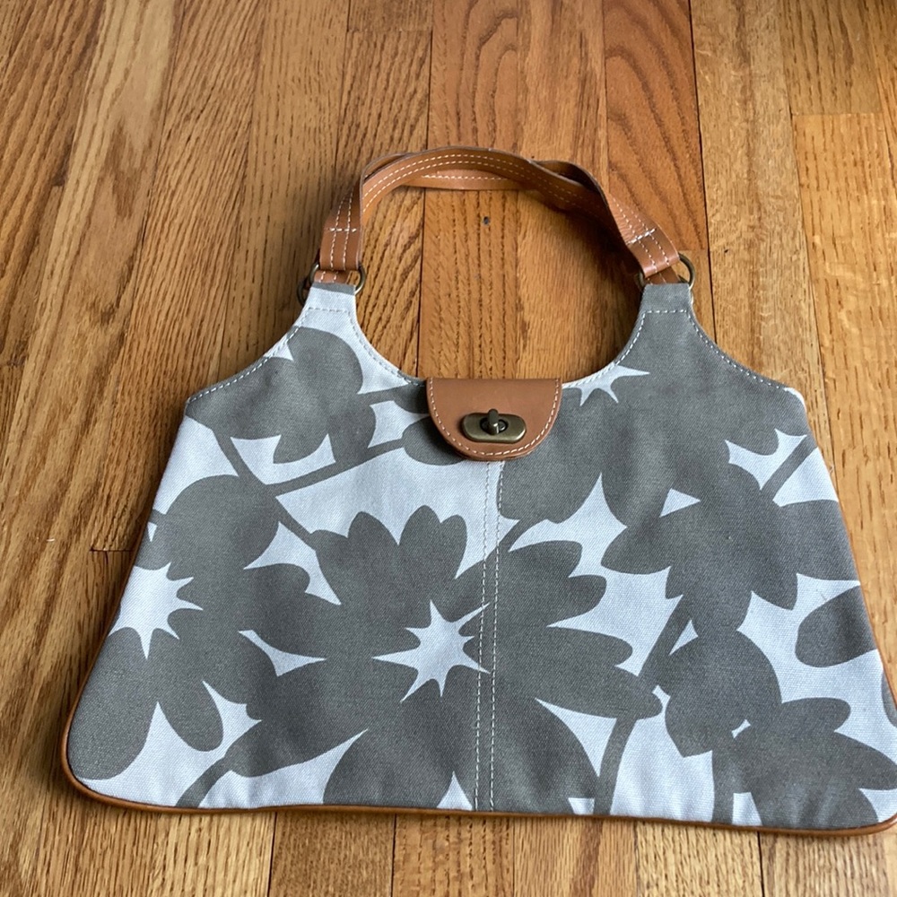 Gap purse